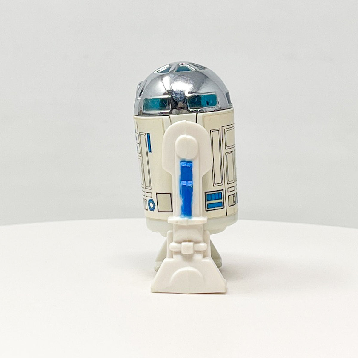 R2-D2 (Solid Dome) Loose Complete