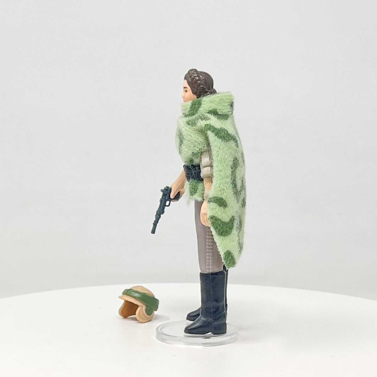 Leia in Combat Poncho (Endor) Loose Complete
