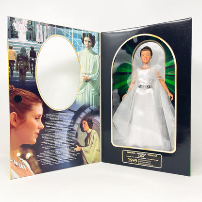 Princess Leia Ceremonial Gown Portrait Edition 12 inch – Hasbro Classic Edition (1999)