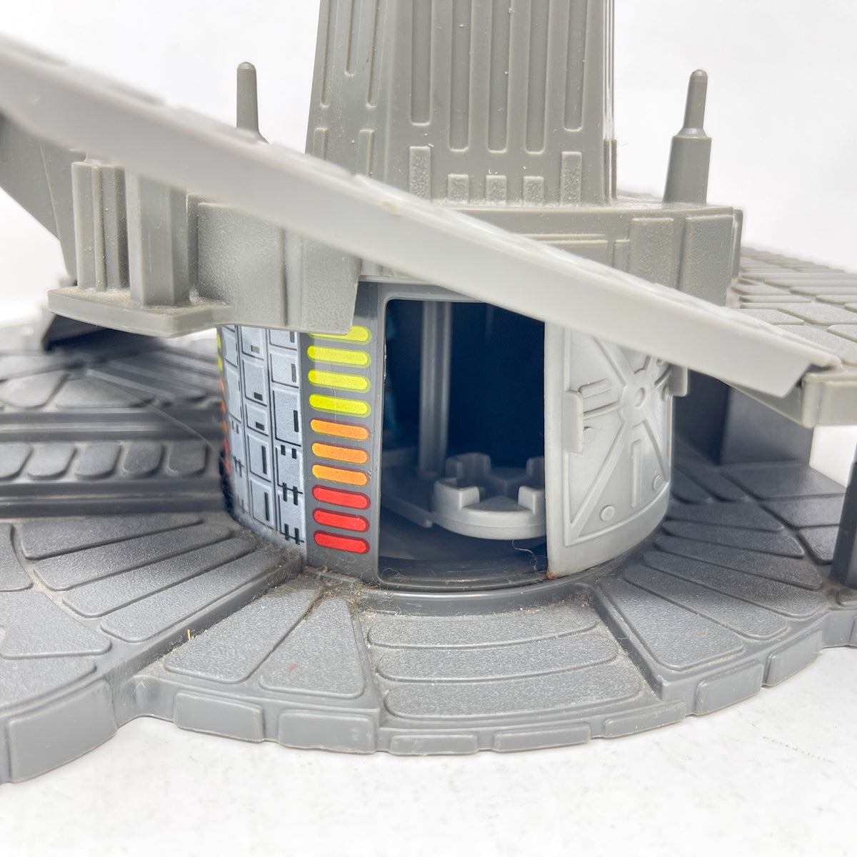 Micro Collection Bespin Freeze Chamber - Loose Complete - Vimtage Kenner (1982)