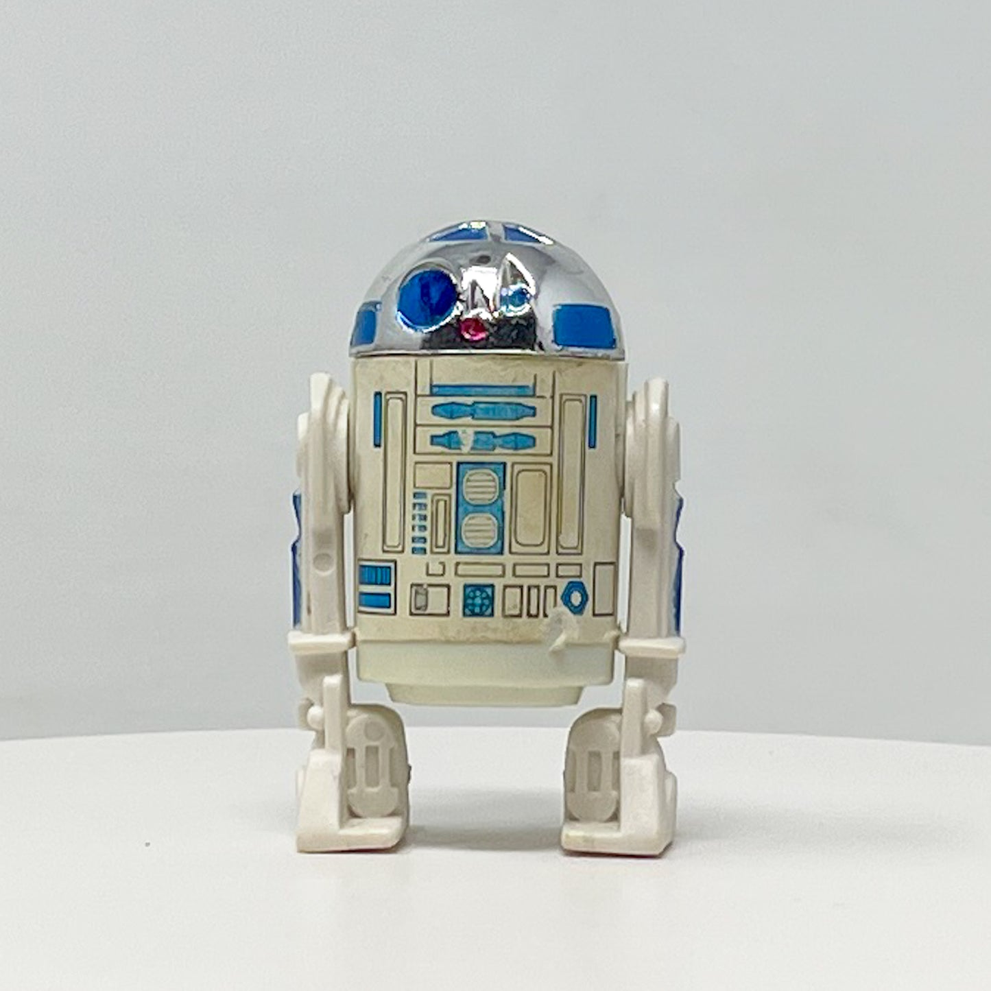 R2-D2 (Solid Dome) Loose Complete