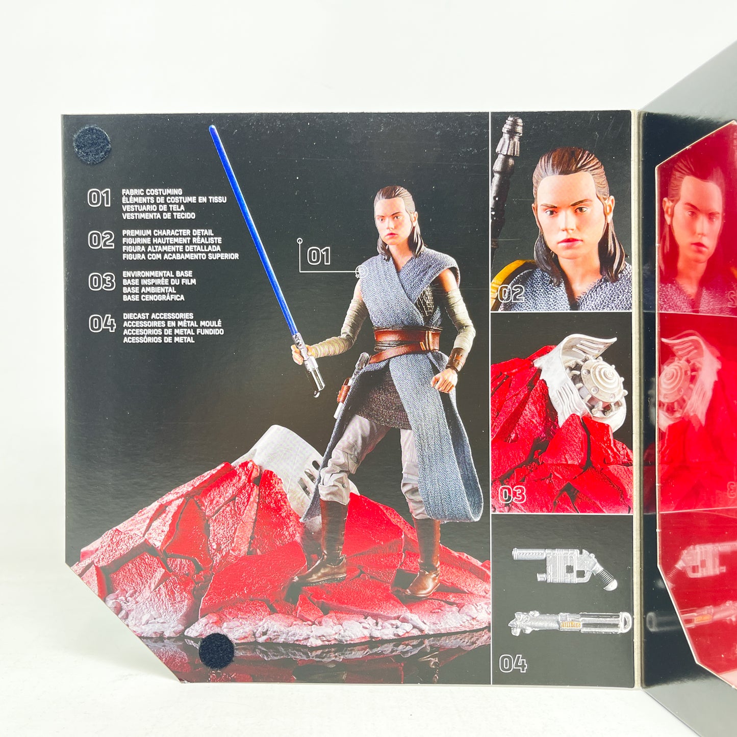Rey Jedi Training on Crait - Hasbro Black Series (2017)