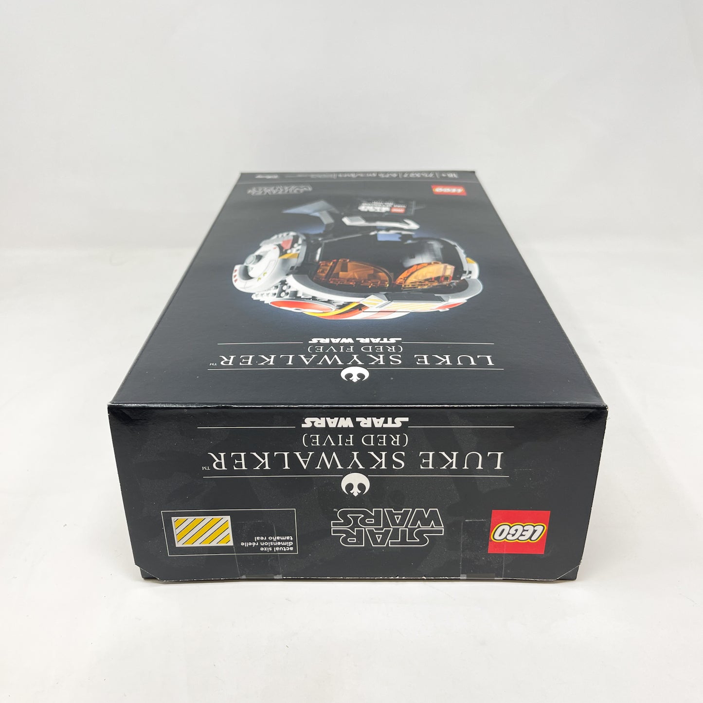 Lego 75327 Luke Skywalker (Red Five) Helmet (2022) - Sealed