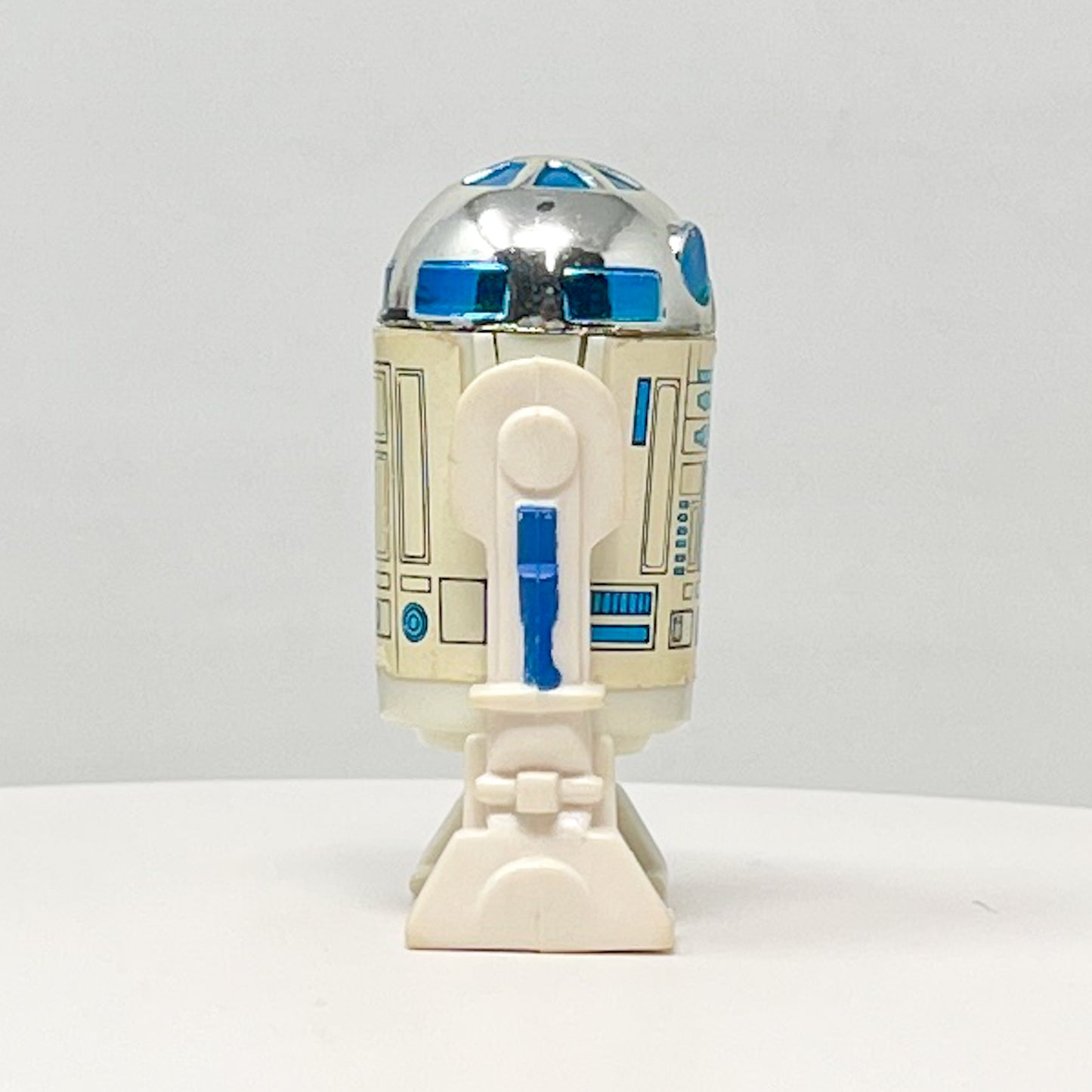 R2-D2 (Solid Dome) Loose Complete