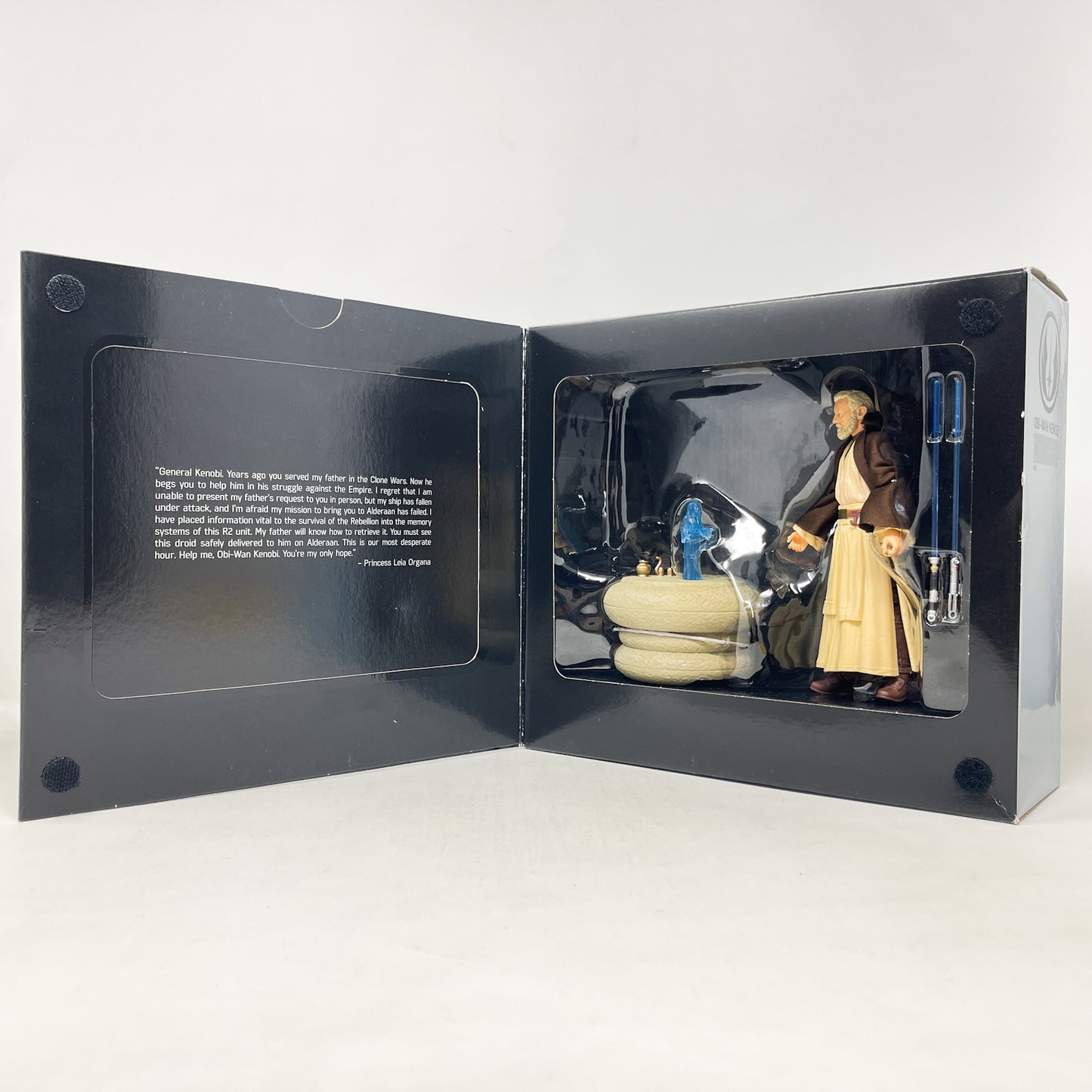 Obi-Wan Kenobi with Leia Hologram Table (SDCC 2016) - Hasbro Black Series (2016)