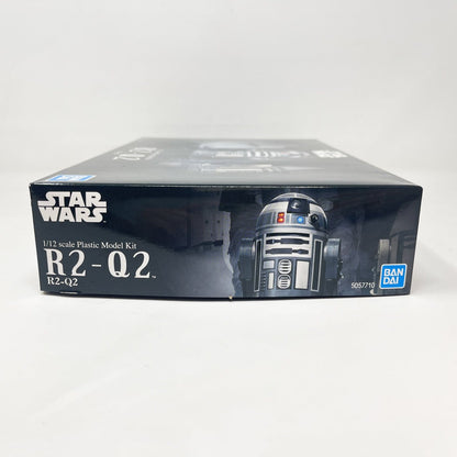 Vintage Bandai Star Wars Modern Other Bandai R2-Q2 1/12 Scale Star Wars Model Kit (2019)