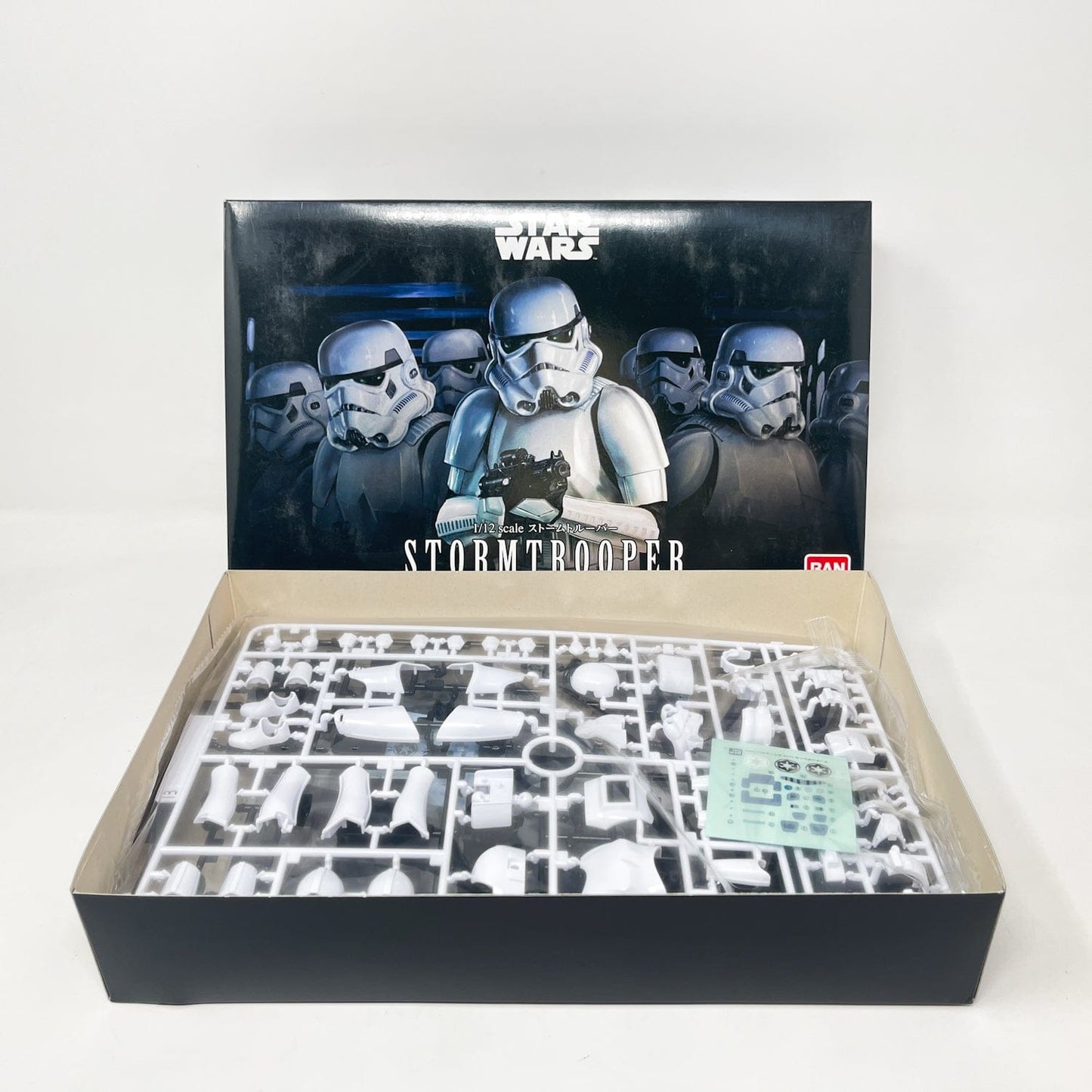 Vintage Bandai Star Wars Modern Other Bandai Stormtrooper 1/12 Scale Star Wars Model Kit (2014)