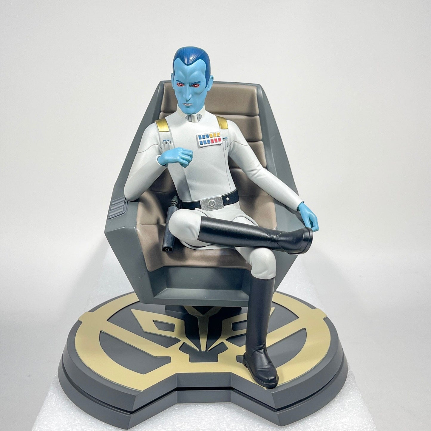 Vintage Gentle Giant Star Wars Statues & Busts Grand Admiral Thrawn  - Premier Collection Limited Edition Statue - Gentle Giant