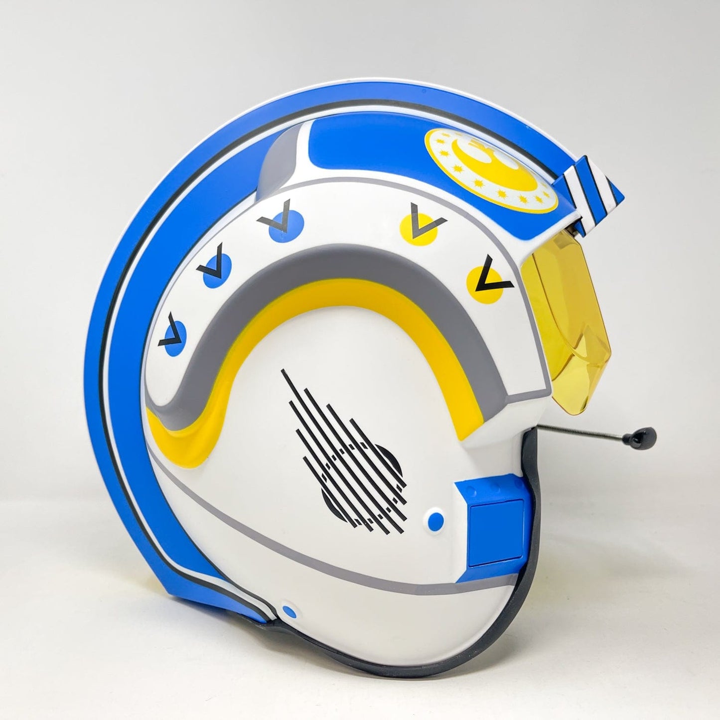 Vintage Hasbro Star Wars Black Series Helmets & Sabers Autograpghed Carson Teva X-Wing Fighter Pilot - Hasbro Black Series Helmet