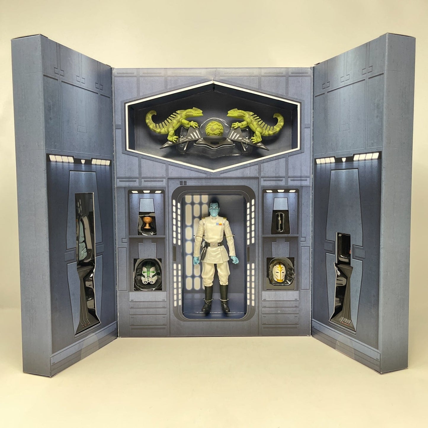 Vintage Hasbro Star Wars Black Series Sealed Figures Grand Admiral Thrawn (SDCC) - Black Series Hasbro Star Wars