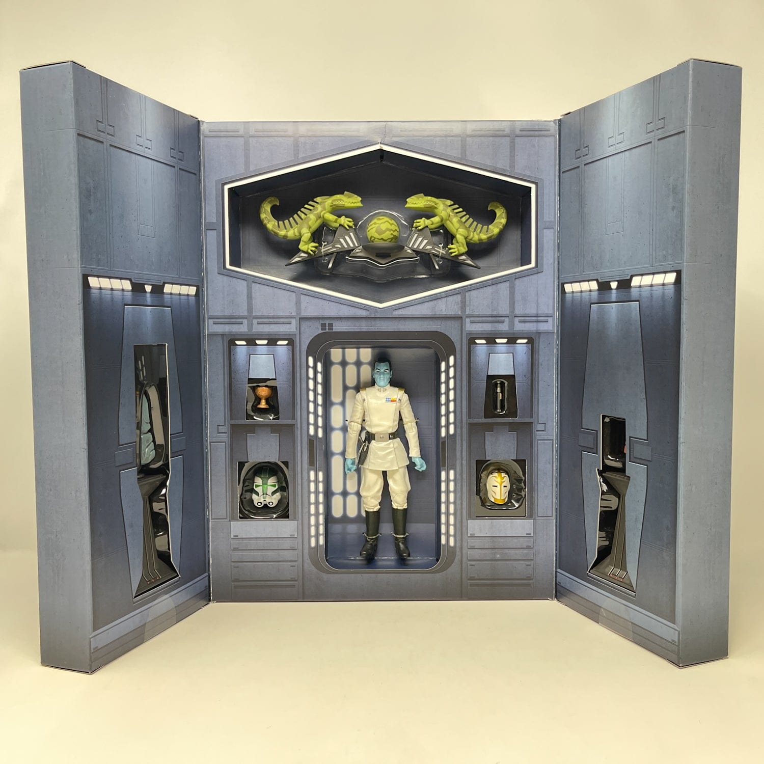 Vintage Hasbro Star Wars Black Series Sealed Figures Grand Admiral Thrawn (SDCC) - Black Series Hasbro Star Wars