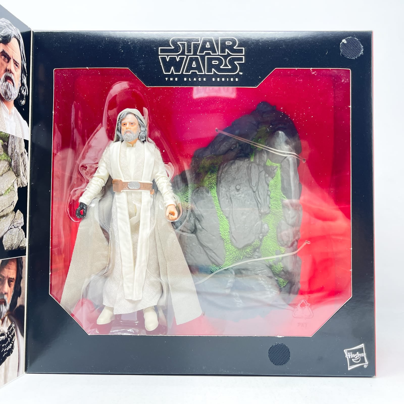 Vintage Hasbro Star Wars Black Series Sealed Figures Luke Skywalker (Jedi Master) on Ahch-To Island - Hasbro Black Series (2024)
