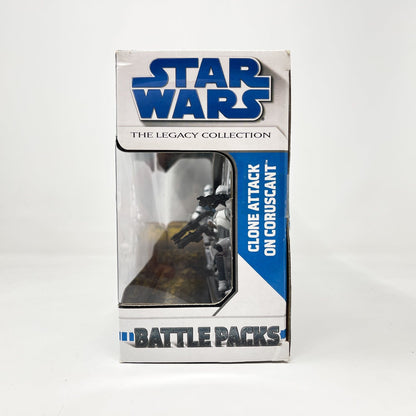 Vintage Hasbro Star Wars Mid MOC Clone Attack on Coruscant Battle Pack - Hasbro Legacy Collection (2008)