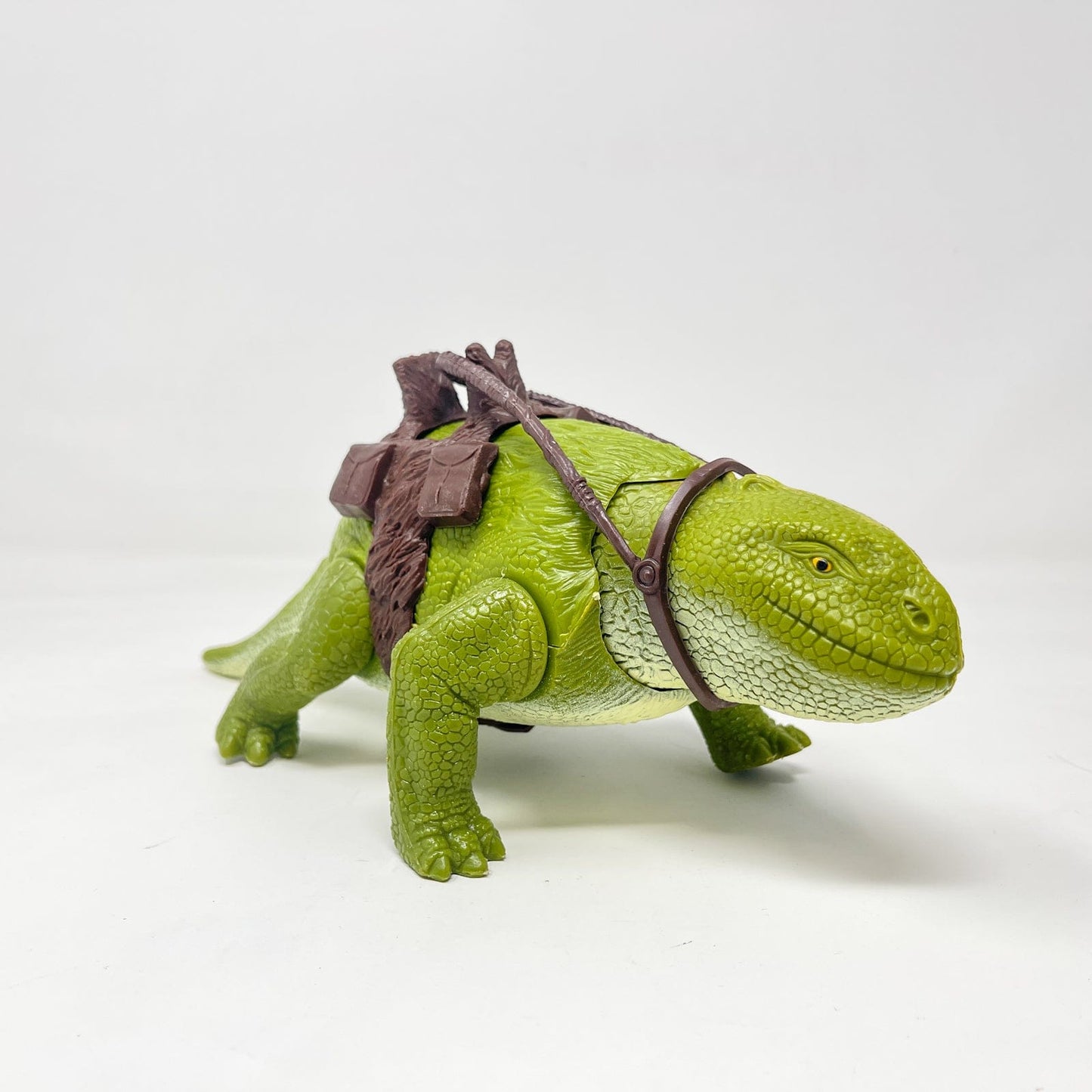 Vintage Kenner Star Wars Vehicle Dewback - Complete in Box - Broken Reigns (1979)