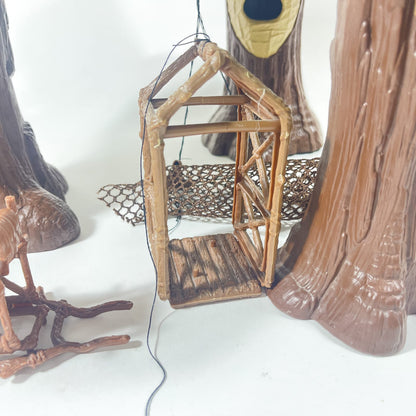 Vintage Kenner Star Wars Vehicle Ewok Village - Complete in Canadian ROTJ Box