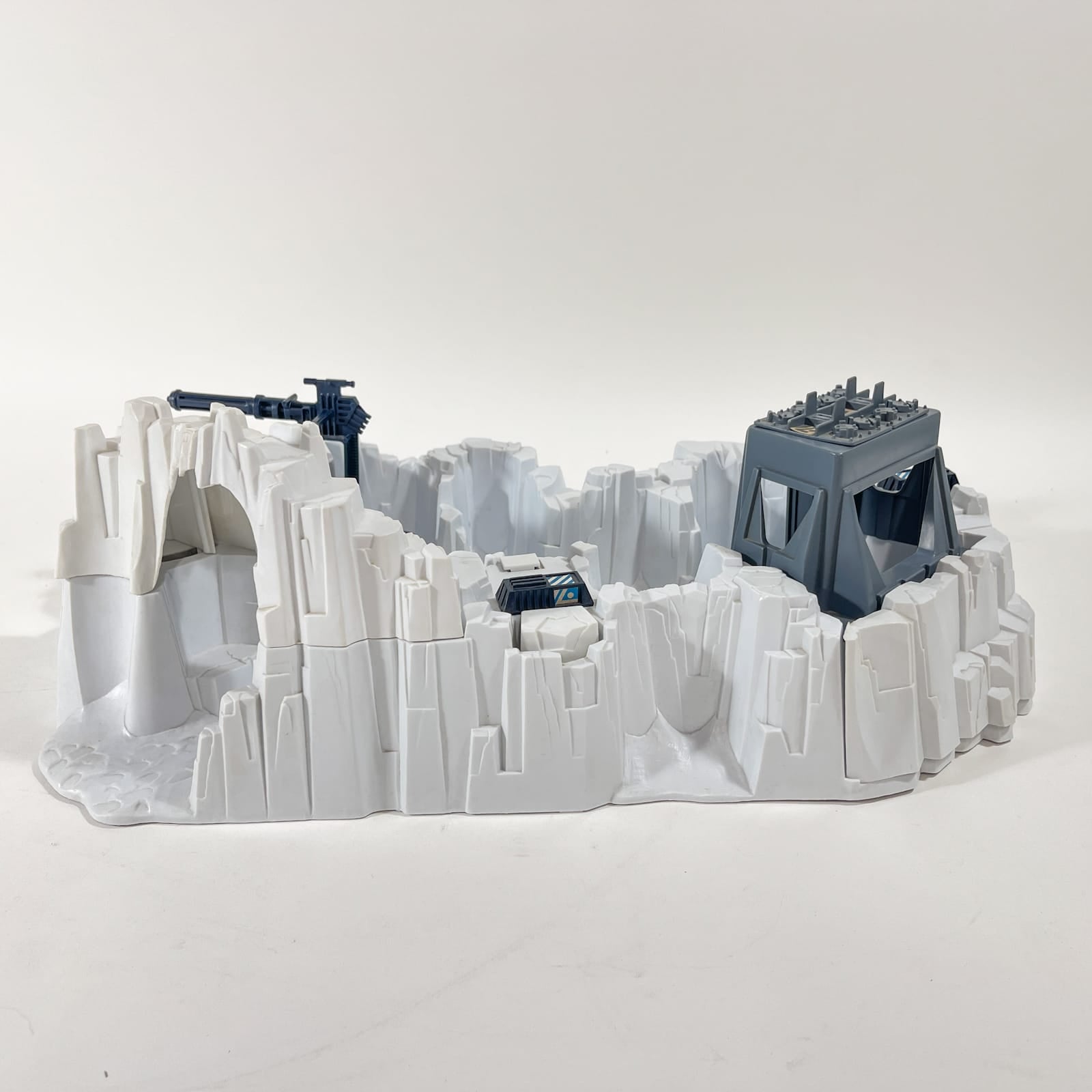 Vintage Kenner Star Wars Vehicle Hoth Imperial Attack Base - Complete in Box