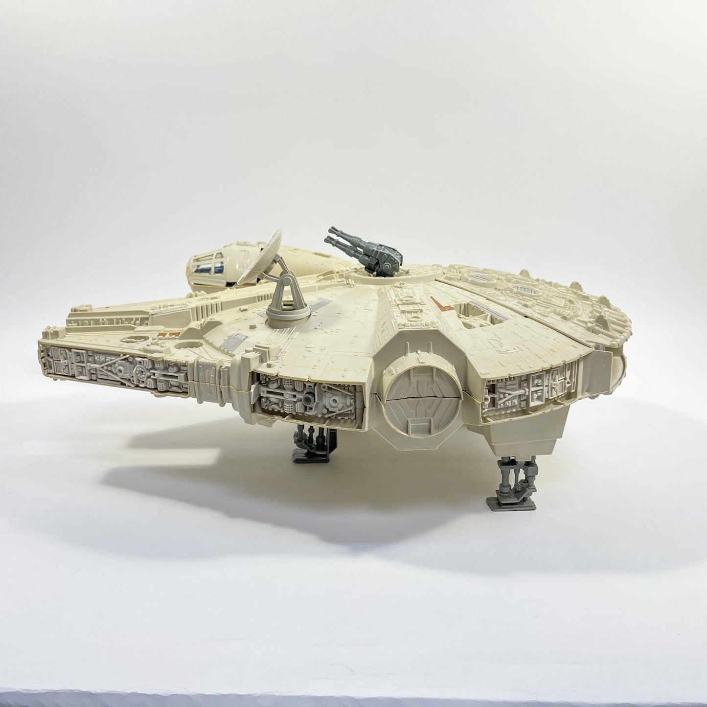 Vintage Kenner Star Wars Vehicle Millennium Falcon - Complete in Star Wars Box