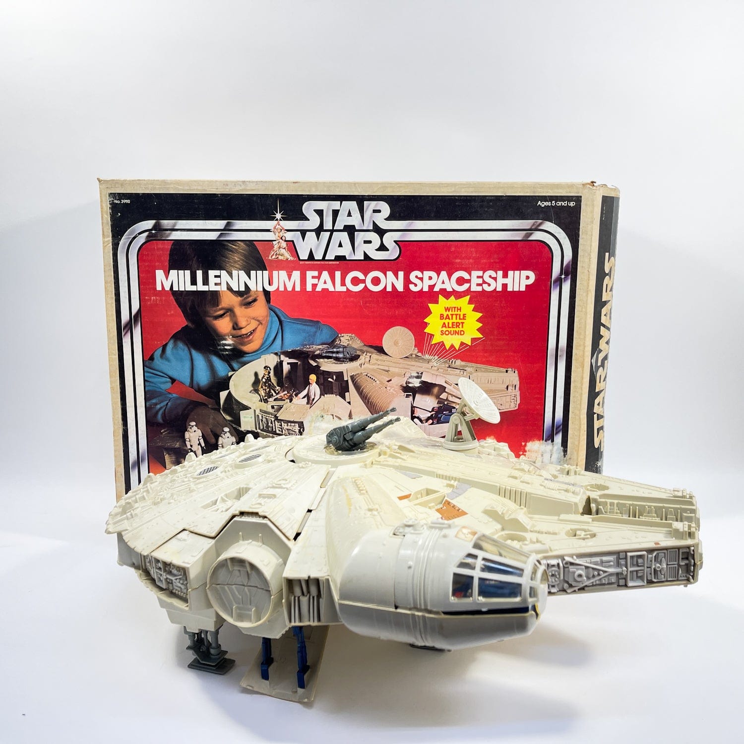 Vintage Kenner Star Wars Vehicle Millennium Falcon - Complete in Star Wars Box