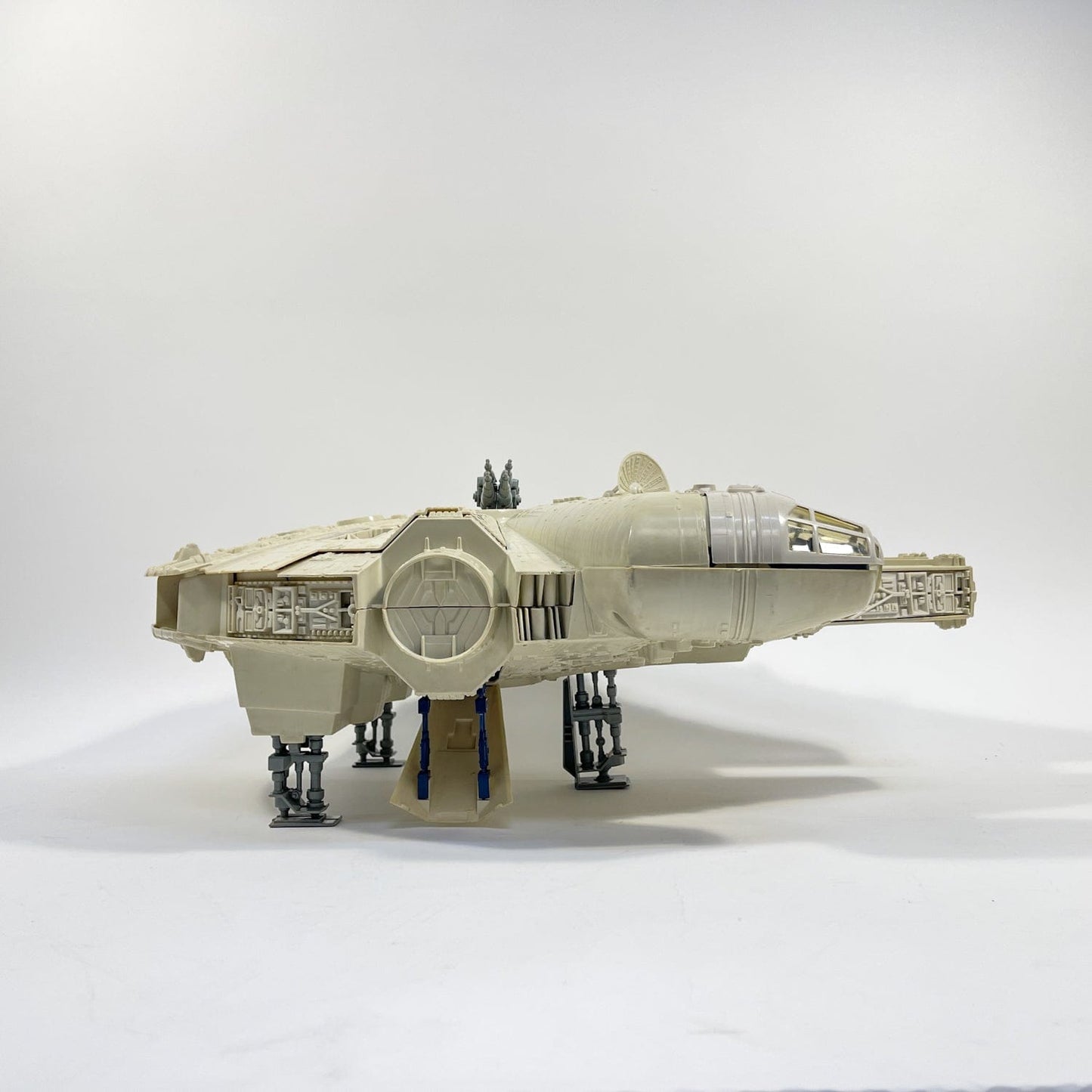 Vintage Kenner Star Wars Vehicle Millennium Falcon - Loose Complete