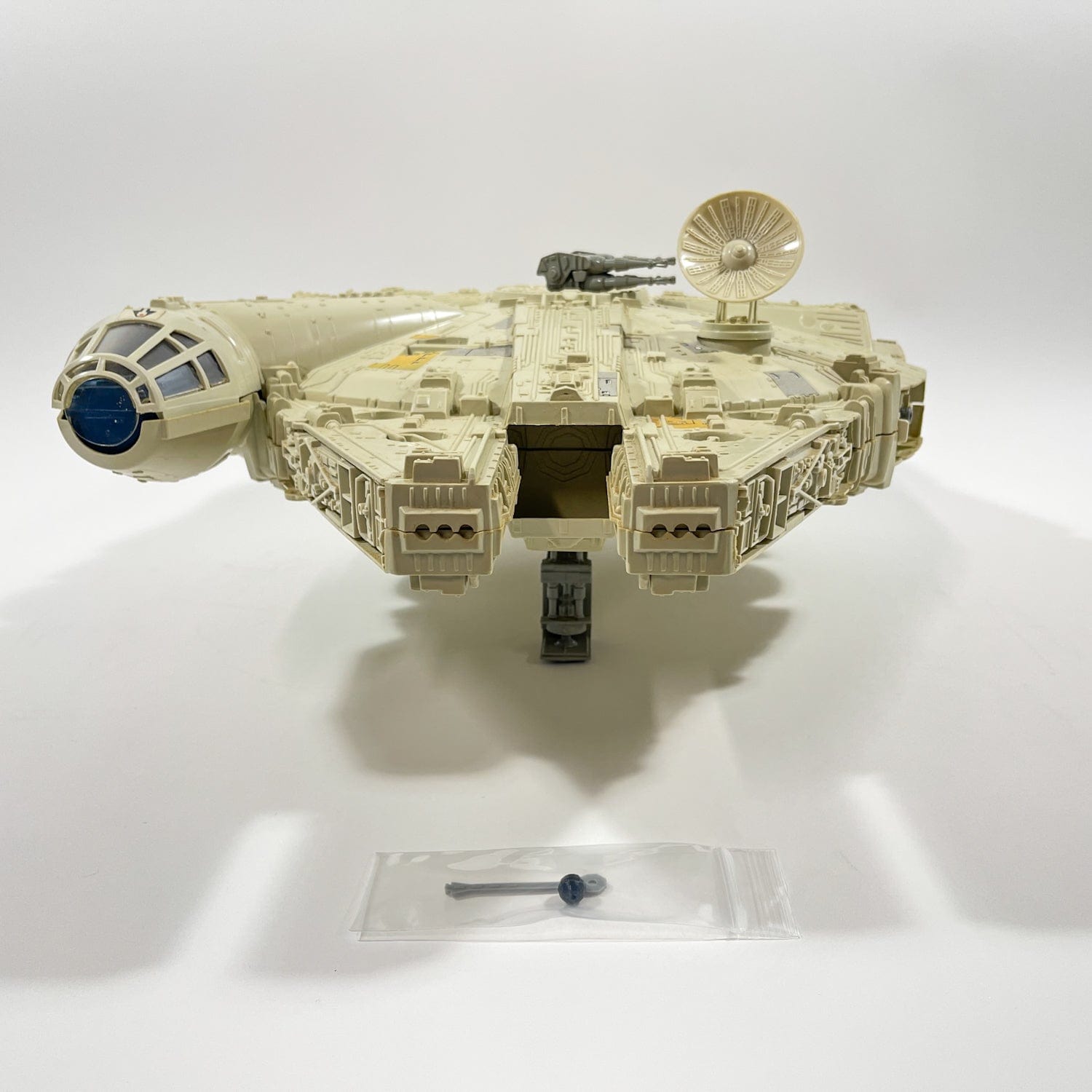 Vintage Kenner Star Wars Vehicle Millennium Falcon - Loose Complete