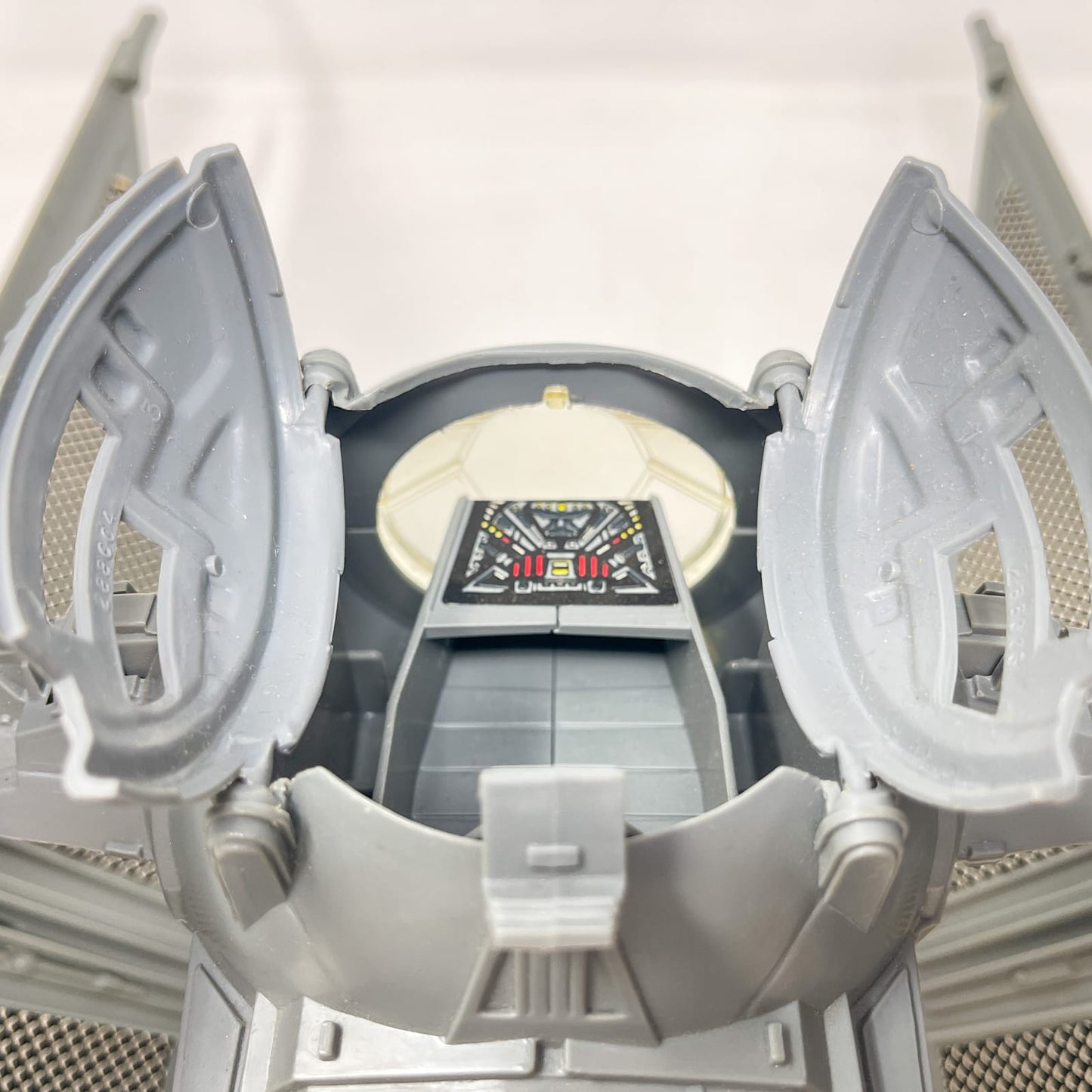 Vintage Kenner Star Wars Vehicle TIE Interceptor - Complete in ROTJ Box - Vintage Kenner (1984)