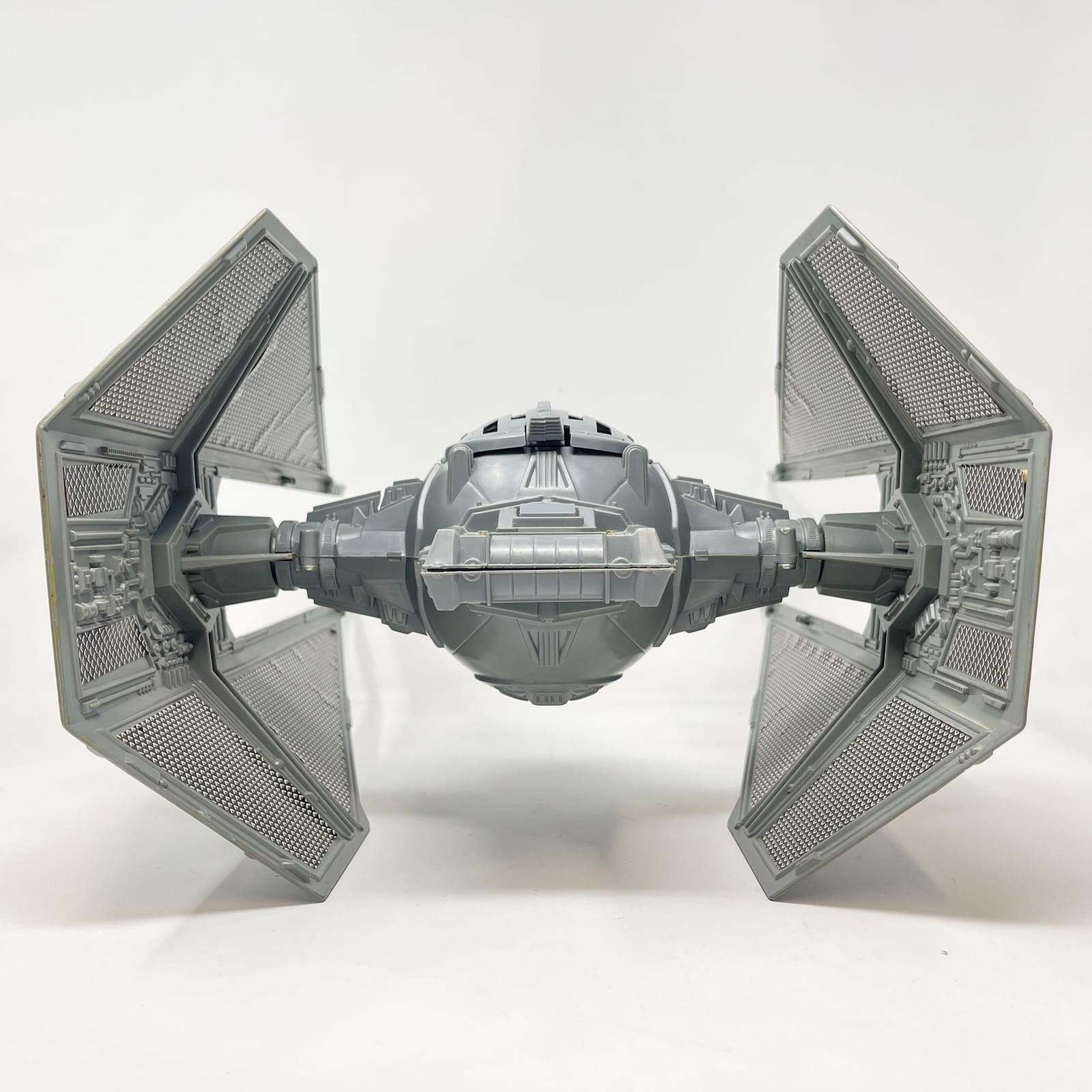Vintage Kenner Star Wars Vehicle TIE Interceptor - Complete in ROTJ Box - Vintage Kenner (1984)