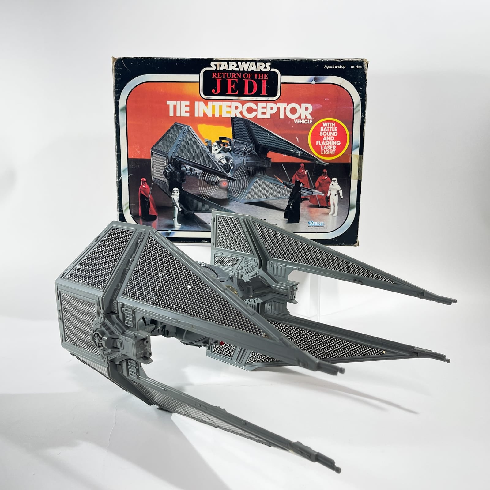 Vintage Kenner Star Wars Vehicle TIE Interceptor - Complete in ROTJ Box - Vintage Kenner (1984)