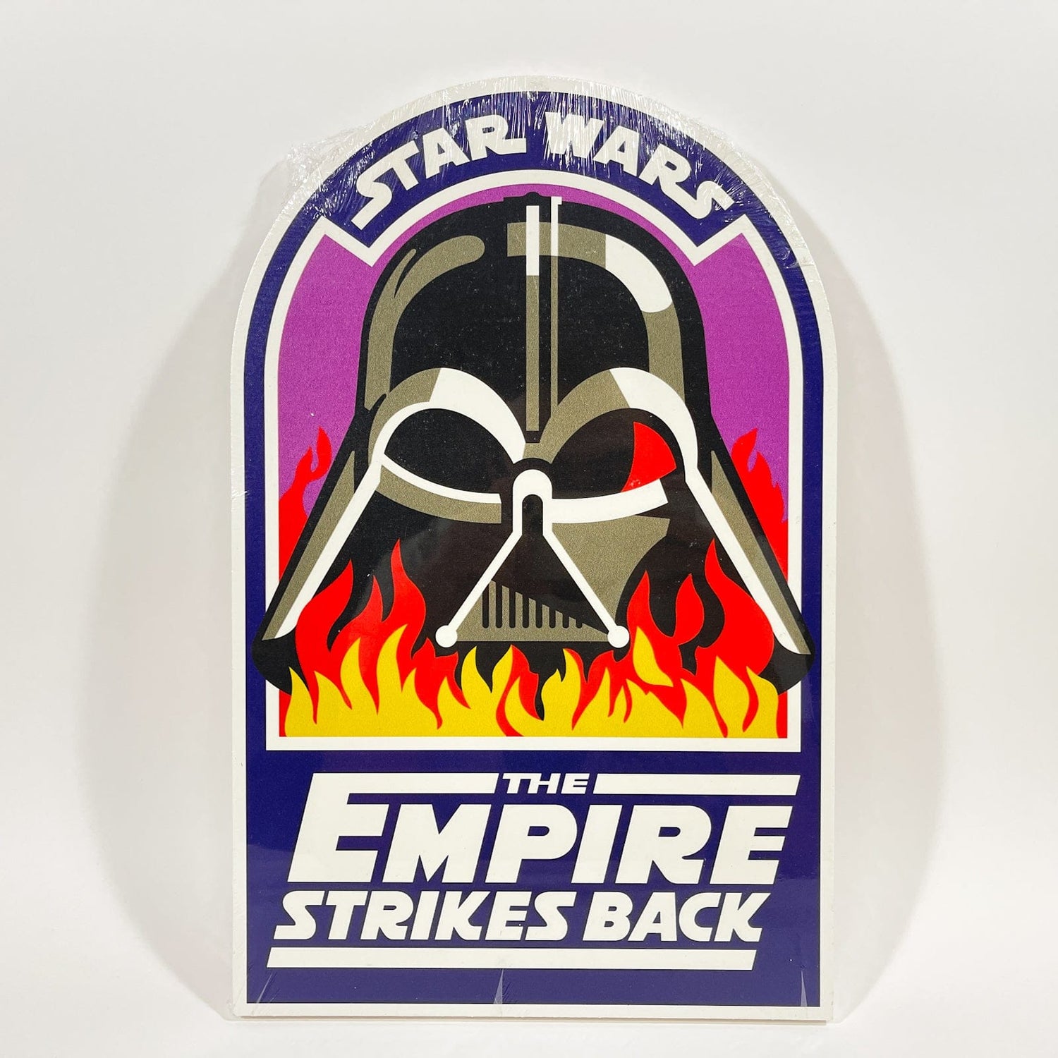 Vintage Regal Robot Star Wars Statues & Busts Vader in Flames Wood Art Plaque - Regal Robot (2025)