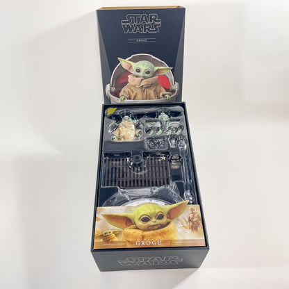 Vintage SIDESHOW Star Wars Statues & Busts Grogu with Pram – Hot Toys Quarter Scale Figure (2021)