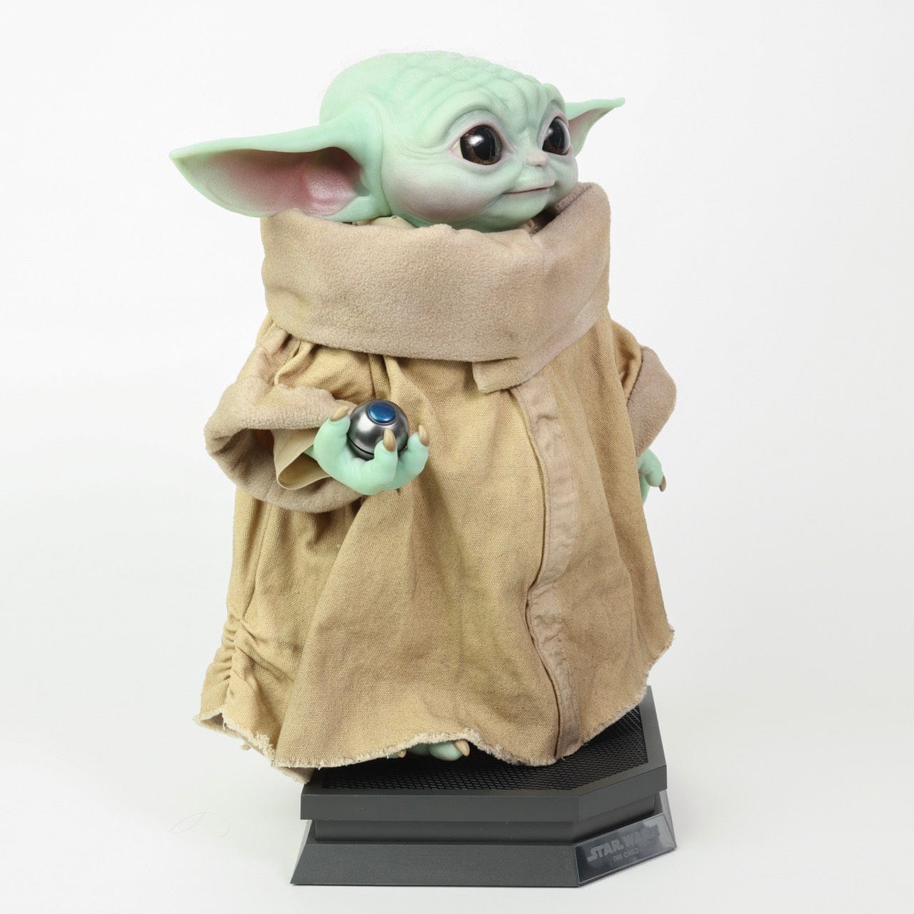 Vintage Regal Robot Star Wars Statues & Busts The Child Lifesize Collectible Figure - Hot Toys