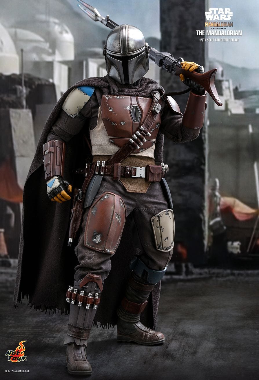 Vintage Hot Toys Star Wars Statues & Busts The Mandalorian Collectible Figure - Hot Toys