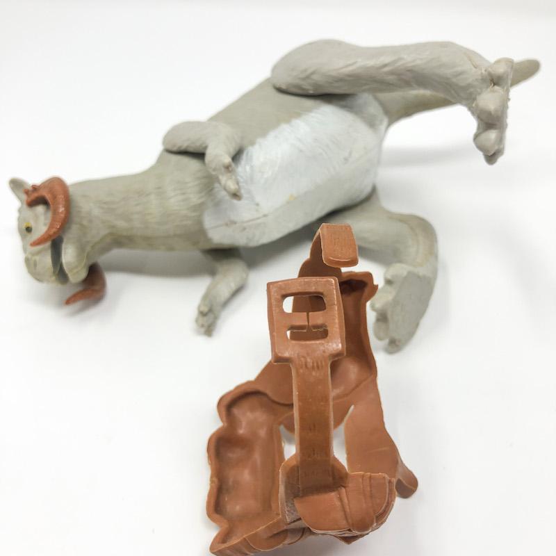 Vintage Kenner Star Wars Clearance Taun Taun (Broken Saddle) with Han Hoth Figure